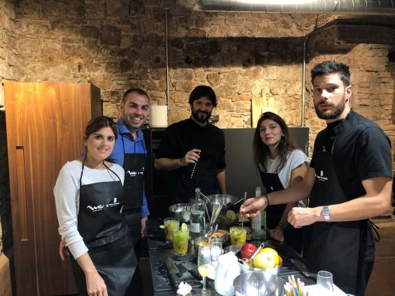 "Taller de Cocktails" Born To Cook